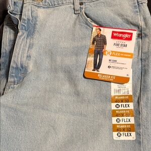 Men’s Wrangler 40x32 Relaxed Flex Jeans